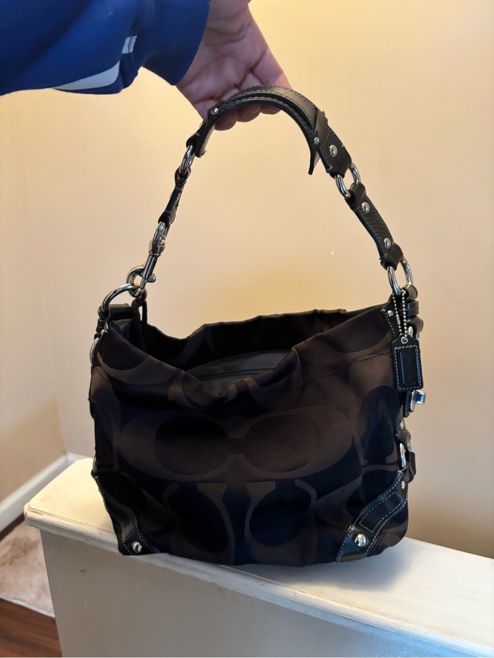 Coach Black Signature Shoulder Bag with Chain-Link Strap - Picture 5 of 6